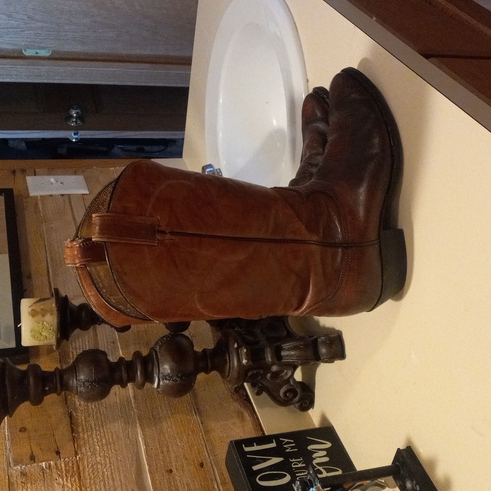 Tony Lama cowboy boots